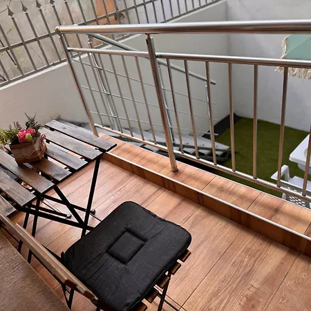 Goldy With Private Garden Burgas