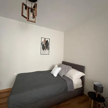 Apartment Goldy With Private Garden *