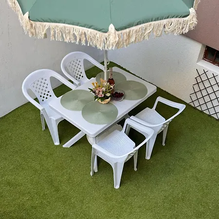 Goldy With Private Garden * בורגאס