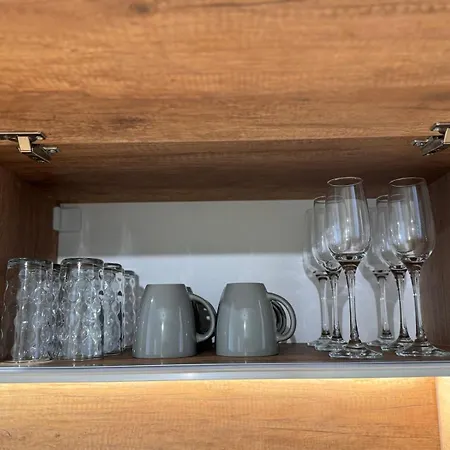 Goldy With Private Garden Apartament Burgas City